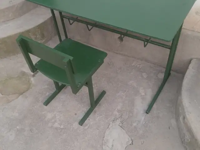 Стол школьный, Турсунзаде