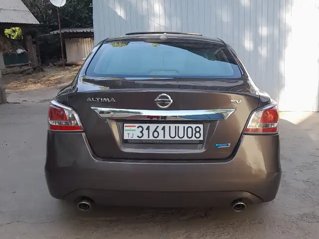 Nissan Altima