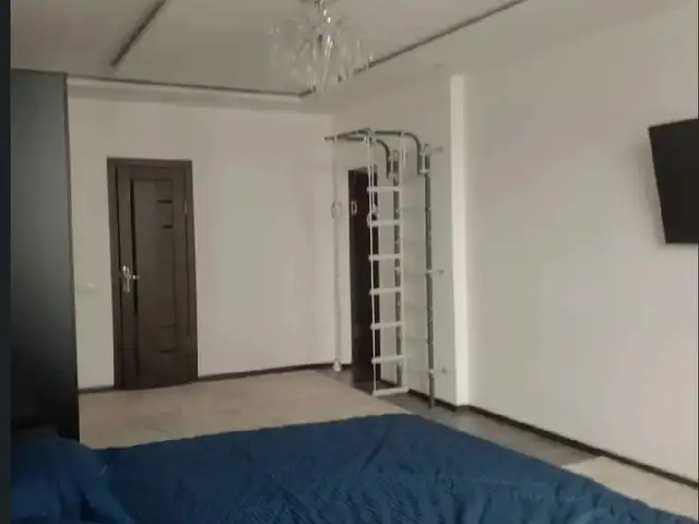 3-комн. квартира, 12 этаж, 135м², Шохмансур, Душанбе
