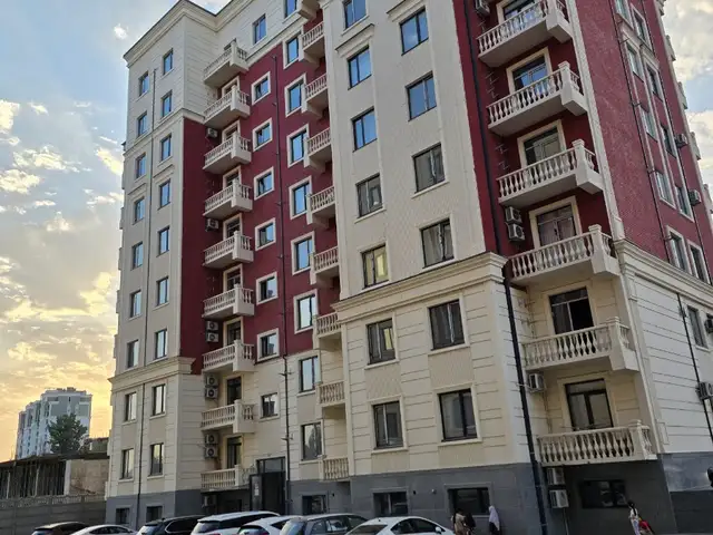 3-комн. квартира, Цокольный этаж, 64 м², 20 мкр, Хуҷанд