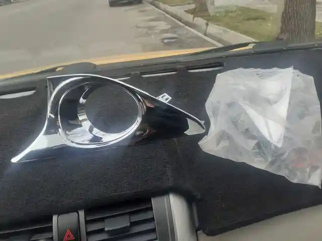 Крышка противотуманных фар на Toyota Camry 4, Душанбе