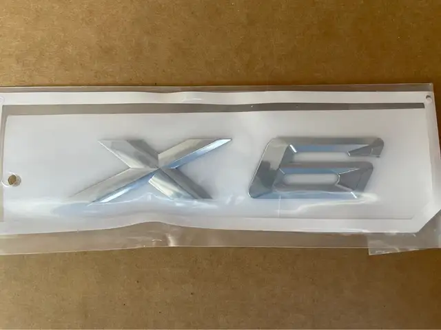 Надпись BMW X6, Худжанд