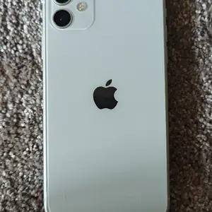 Apple iPhone 11, 128 gb, White, Турсунзаде