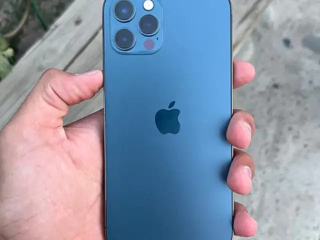 Apple iPhone 12 pro, 128 gb, Pacific Blue, Хуҷанд