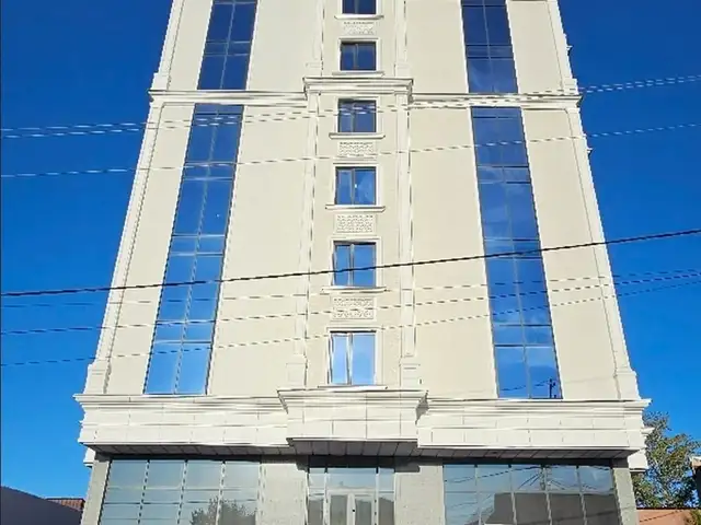 3-комн. квартира, 8 этаж, 85 м², Универмаг, кафои суди шахри, Худжанд