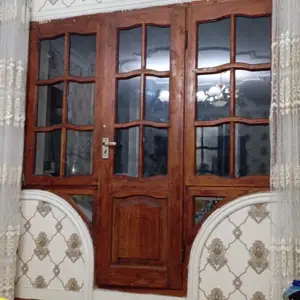Двери, Худжанд