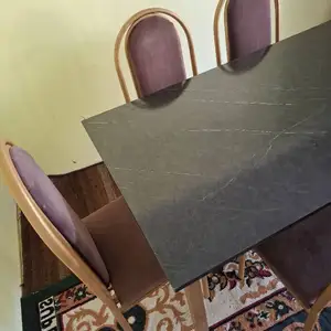 Стол и стулья, Деваштич (Ганчи)