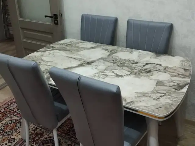 Стол и стулья, Душанбе