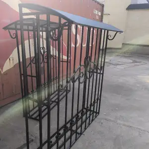 Панҷара барои тиреза, Худжанд