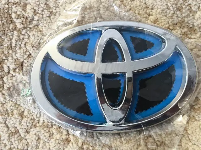 Эмблема от Toyota, Душанбе