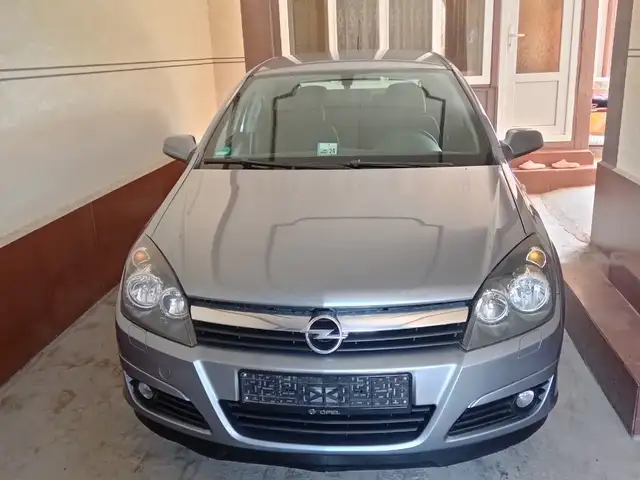 Opel Astra H