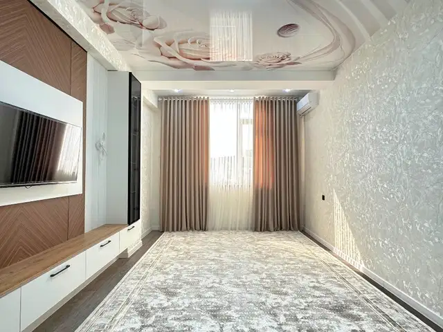 2-комн. квартира, 8 этаж, 65 м², 33-микрорайон у главной дороги, Худжанд