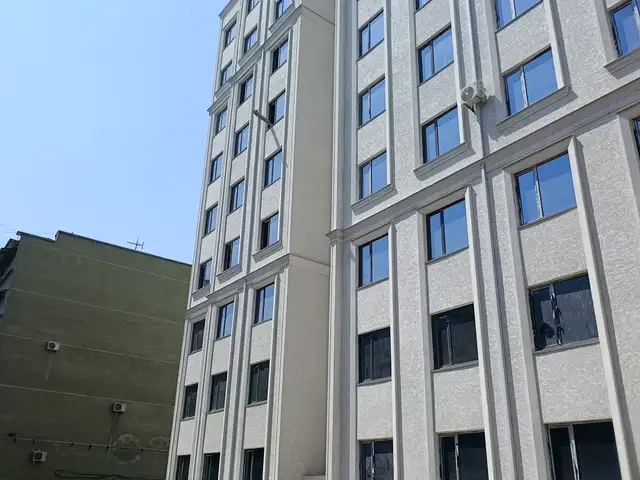 3-комн. квартира, Цокольный этаж, 101 м², Бустон, Худжанд