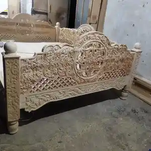 Тапчан, Душанбе