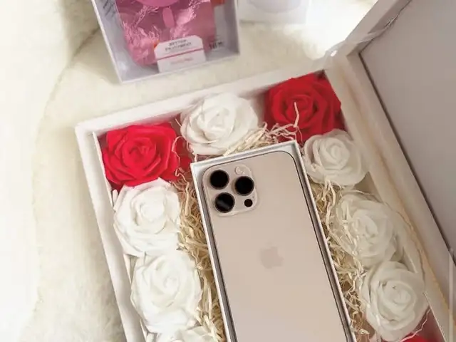 Apple iPhone Xr, 128 gb, Product Red, Хуҷанд