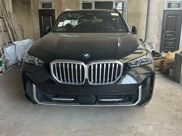 Оригинальные бампера на BMW X5 G05 2024, Душанбе