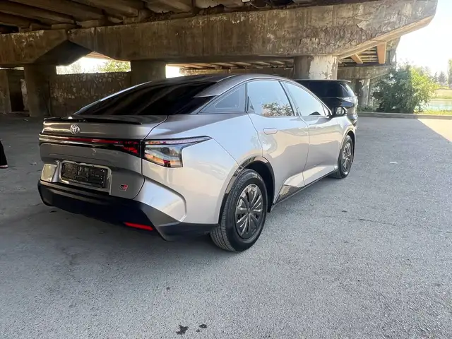 Toyota BZ3