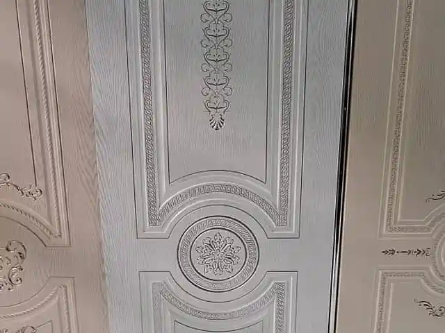 Дверь, Душанбе