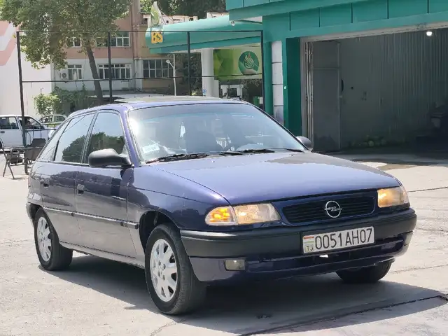 Opel Astra F