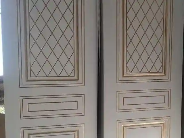 Дверь, Душанбе