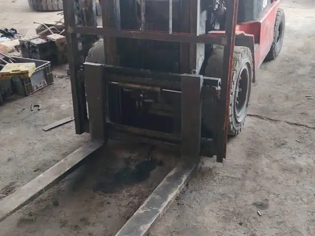 Вилочный погрузчик, Душанбе