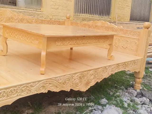 Тапчан, Исфара