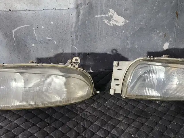 Фара от Ford, Худжанд