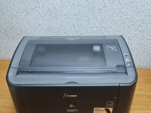 Принтер одиночный черно белый Canon 3000, Хуҷанд