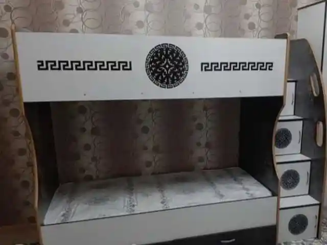 Двухъярусная кровать, Душанбе