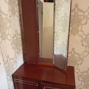 Трюмо, Бустон (Чкаловск)