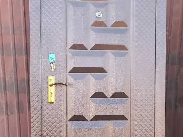 Входная дверь, Хуҷанд