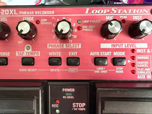 Лупер для гитаристов и музыкантов Boss Loop Station RC- 20XL Phrase recorder, Душанбе