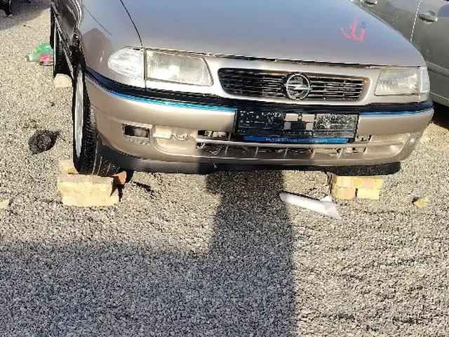 Opel Astra F