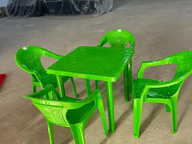 Стол и стулья, Душанбе