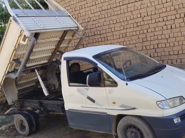 Бортовой автомобиль Hyundai libero, 2007, Истаравшан
