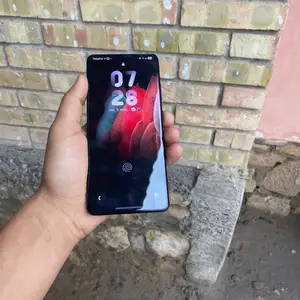 Samsung Galaxy S21 Ultra 5G, Абдурахмони Джоми