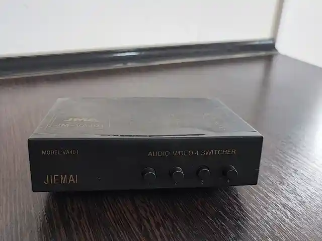 Разветвитель аудио видео переключатель сплиттер RCA AV, Хуҷанд