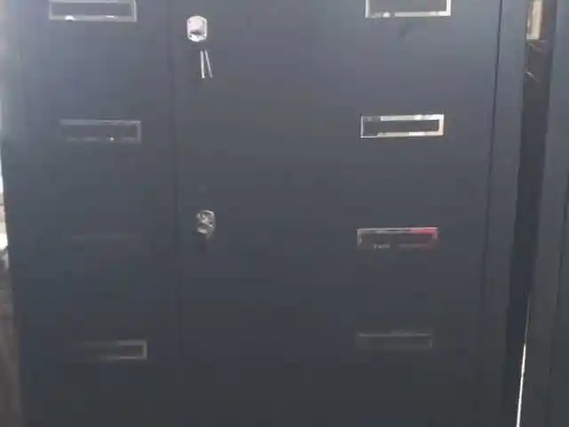 Дверь, Душанбе