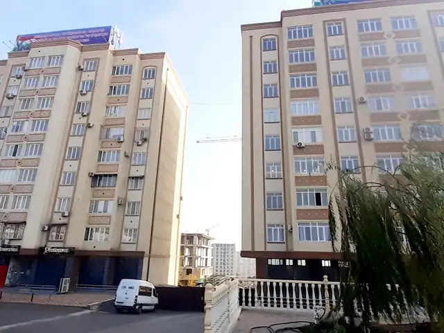 3-комн. квартира, 2 этаж, 86 м², 18 микрорайон, Хуҷанд