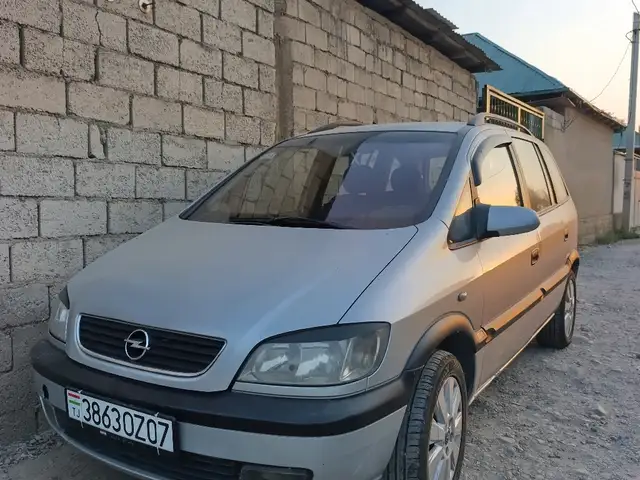 Opel Zafira