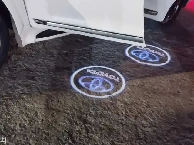 Логотип toyota для передних дверей штатный, Душанбе