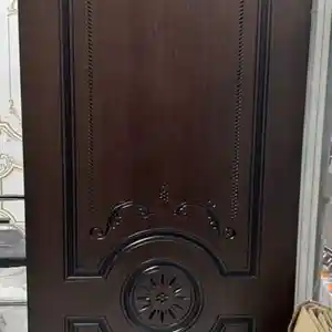 Дверь из Шпона, Душанбе