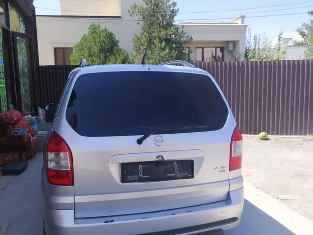 Opel Zafira