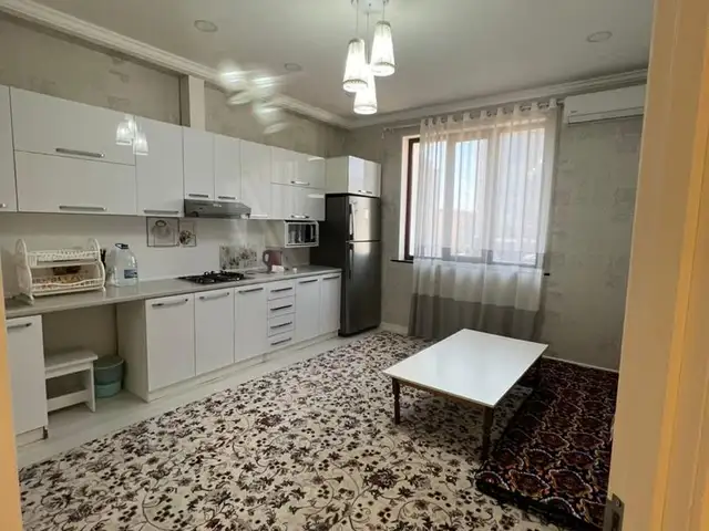 2-комн. квартира, 2 этаж, 52м², 20 мкр, Хуҷанд