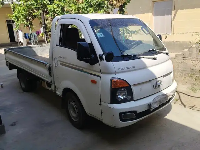 Бортовой автомобиль Hyundai Porter, 2006, Худжанд