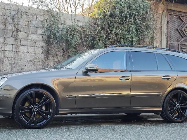 Mercedes-Benz E class