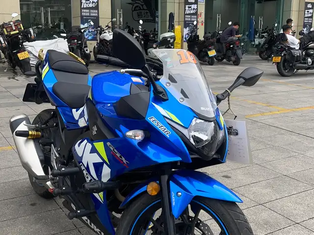 Мотоцикл SUZUKI GSX 250, Душанбе