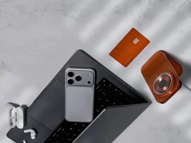 Apple iPhone 17 Pro Max, 512 gb, Cosmic Orange дубликат, Хуҷанд