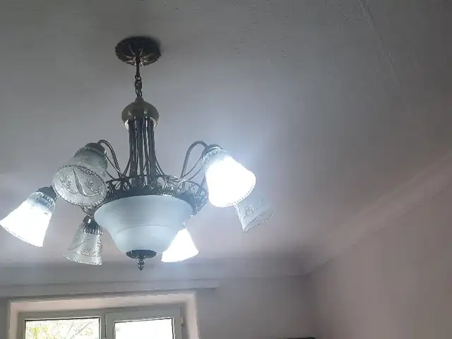 Люстра, Душанбе