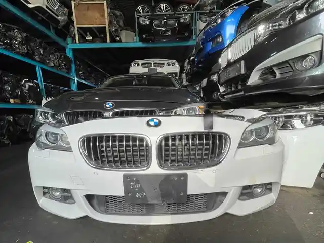 Бампер от BMW F10 M, Худжанд